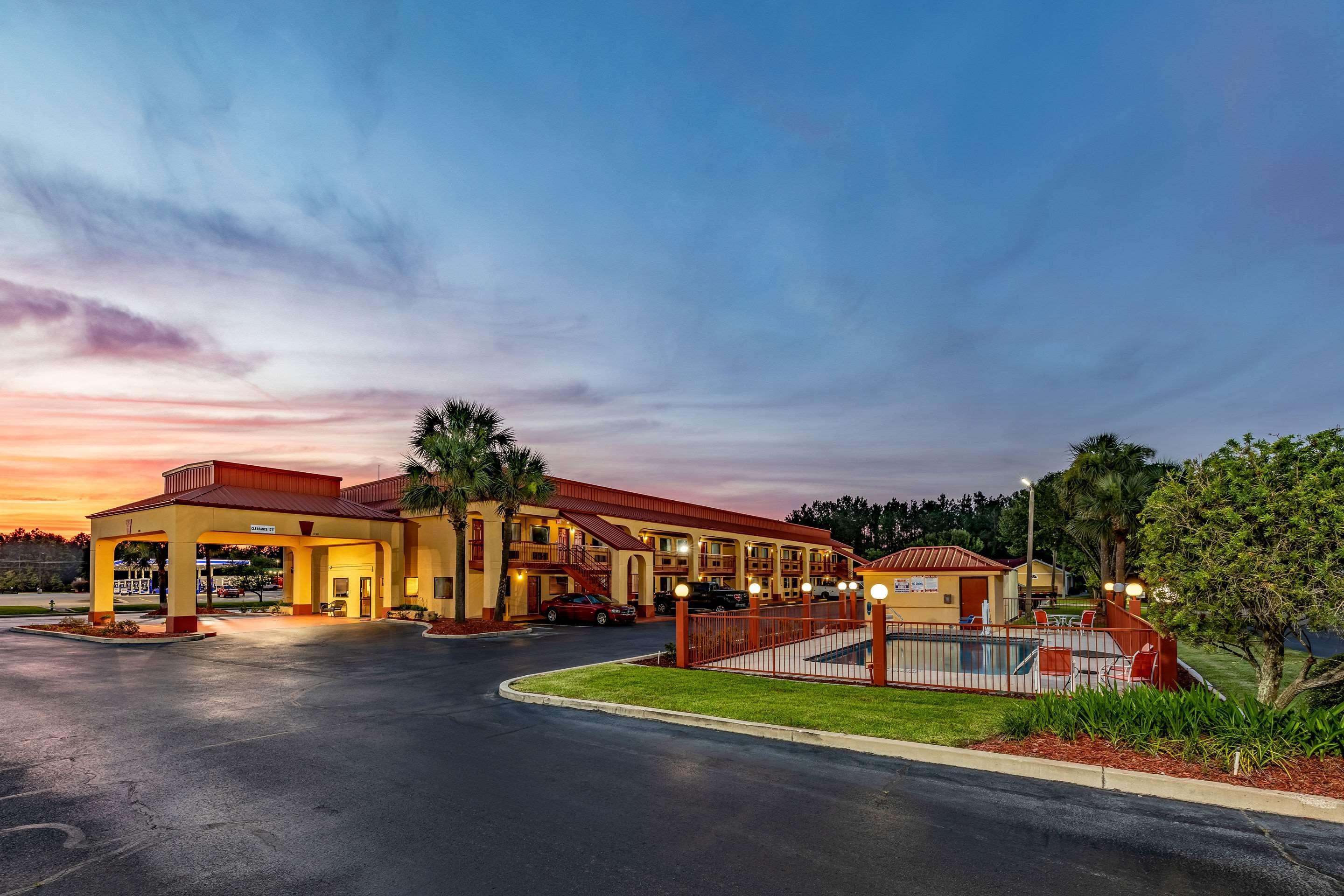 קינגסלנד Econo Lodge מראה חיצוני תמונה